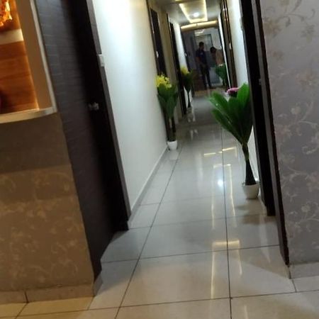 Hotel Atlanta Ahmedabad Ngoại thất bức ảnh