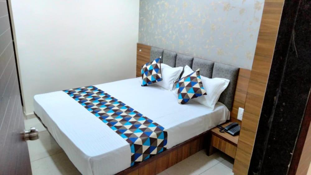 Hotel Atlanta Ahmedabad Ngoại thất bức ảnh