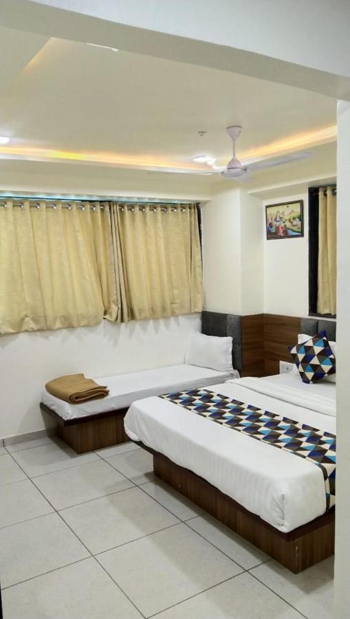 Hotel Atlanta Ahmedabad Ngoại thất bức ảnh